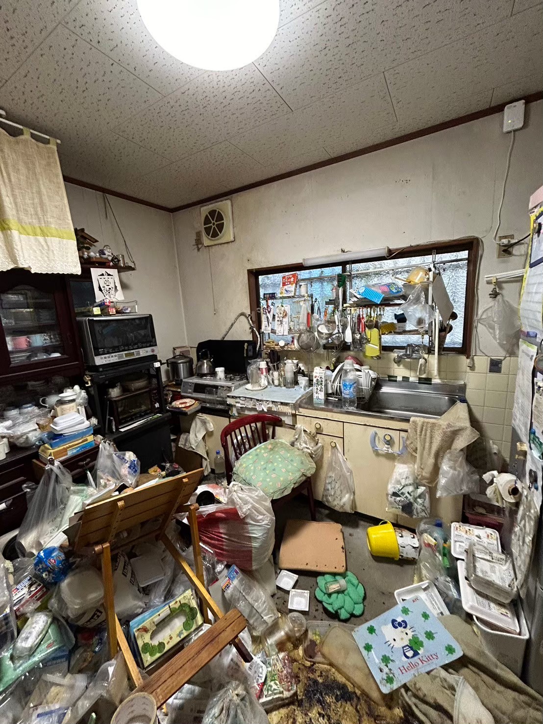 作業前のお部屋（尼崎市）