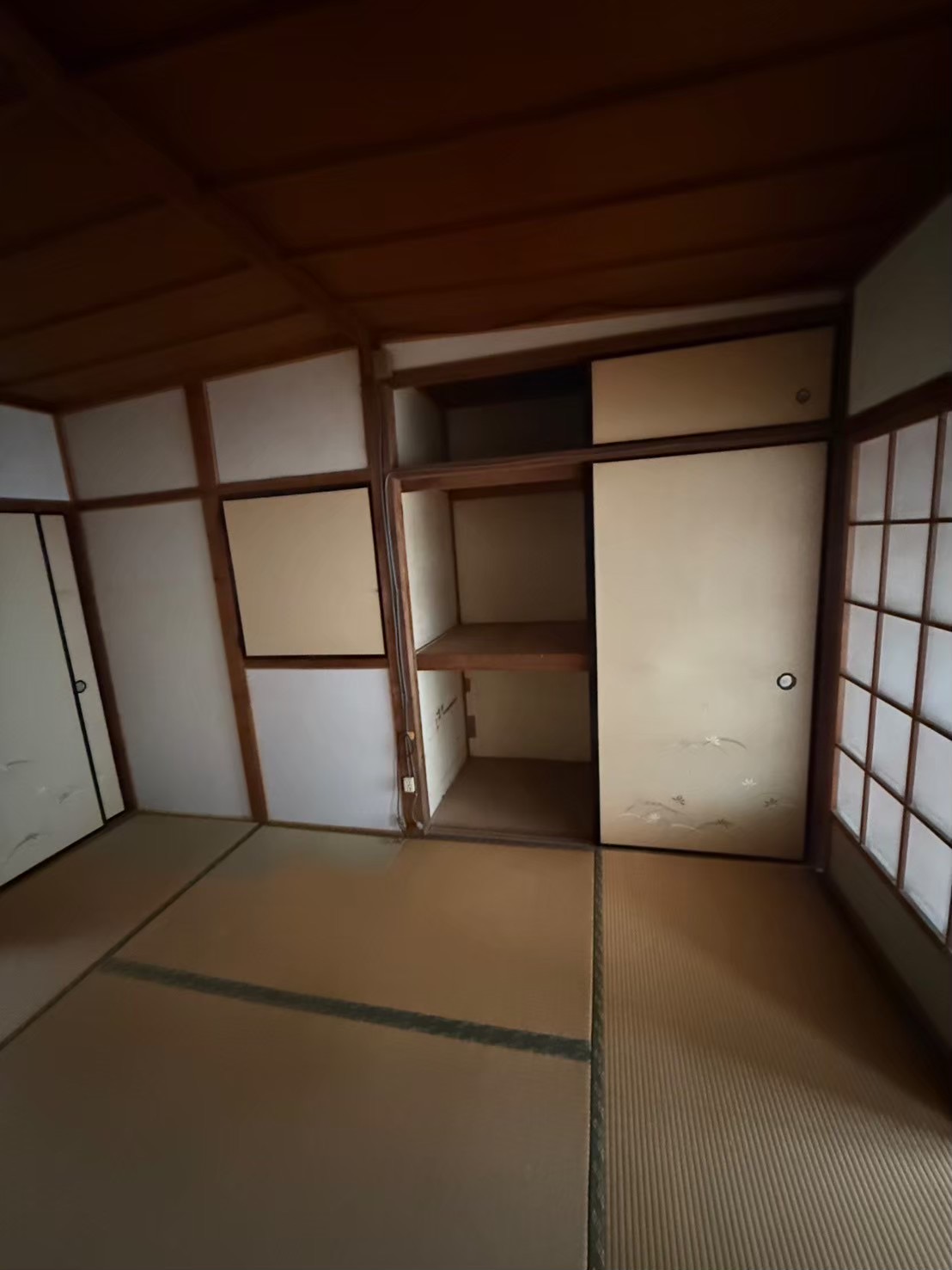 整理後の片付いた和室