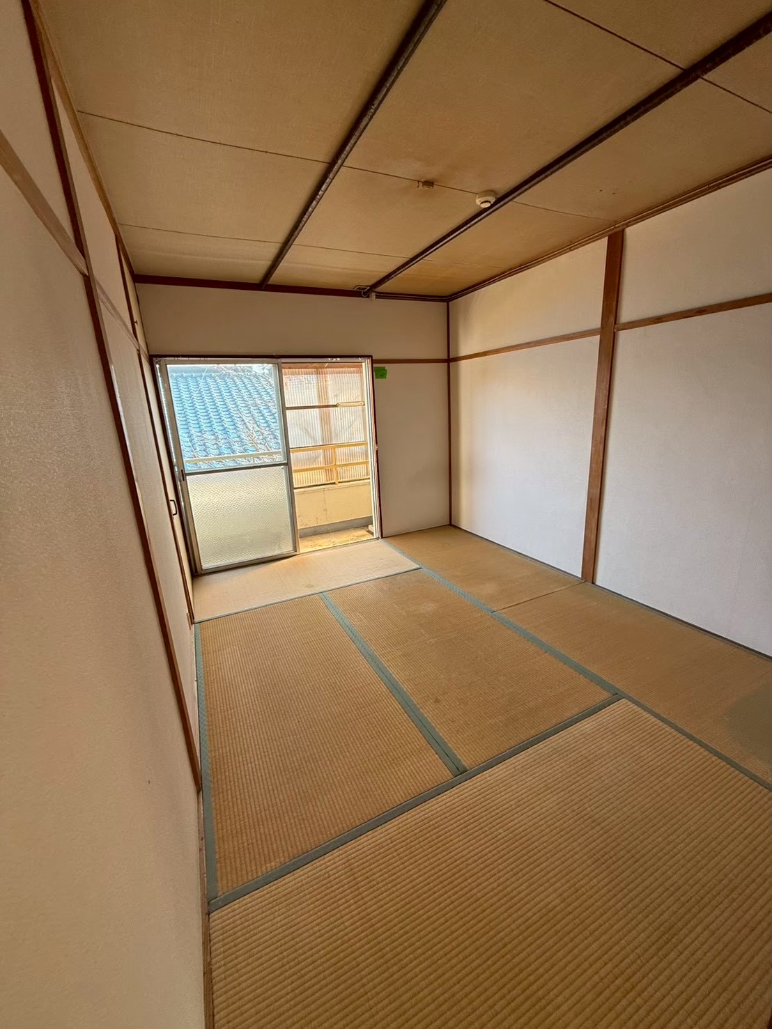 整理後の片付いた和室