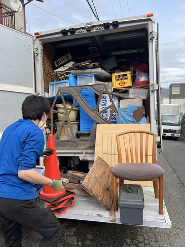 家財の搬出作業