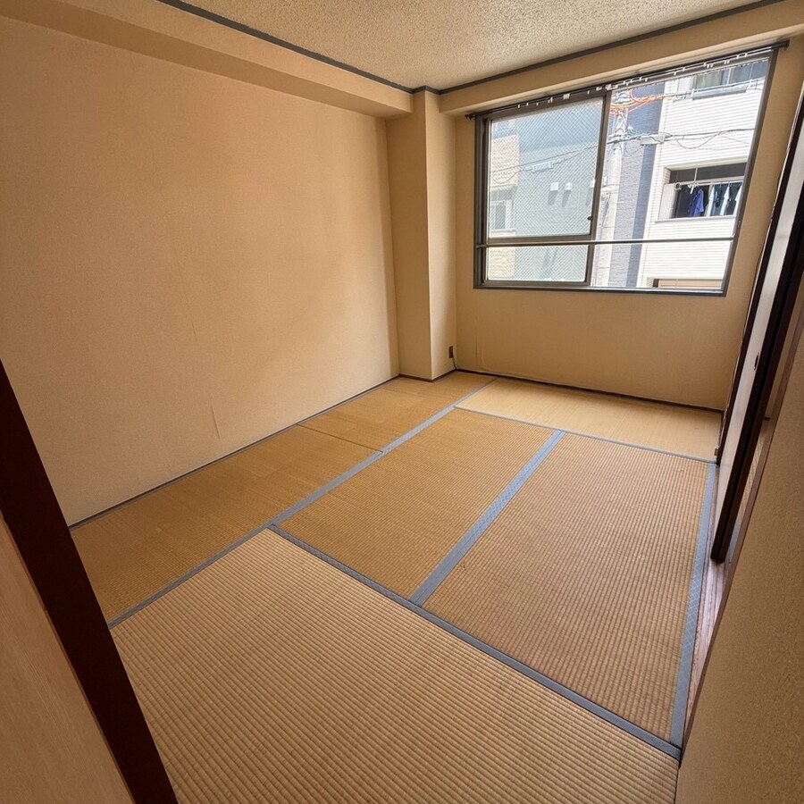 整理後。片付いた同じ和室